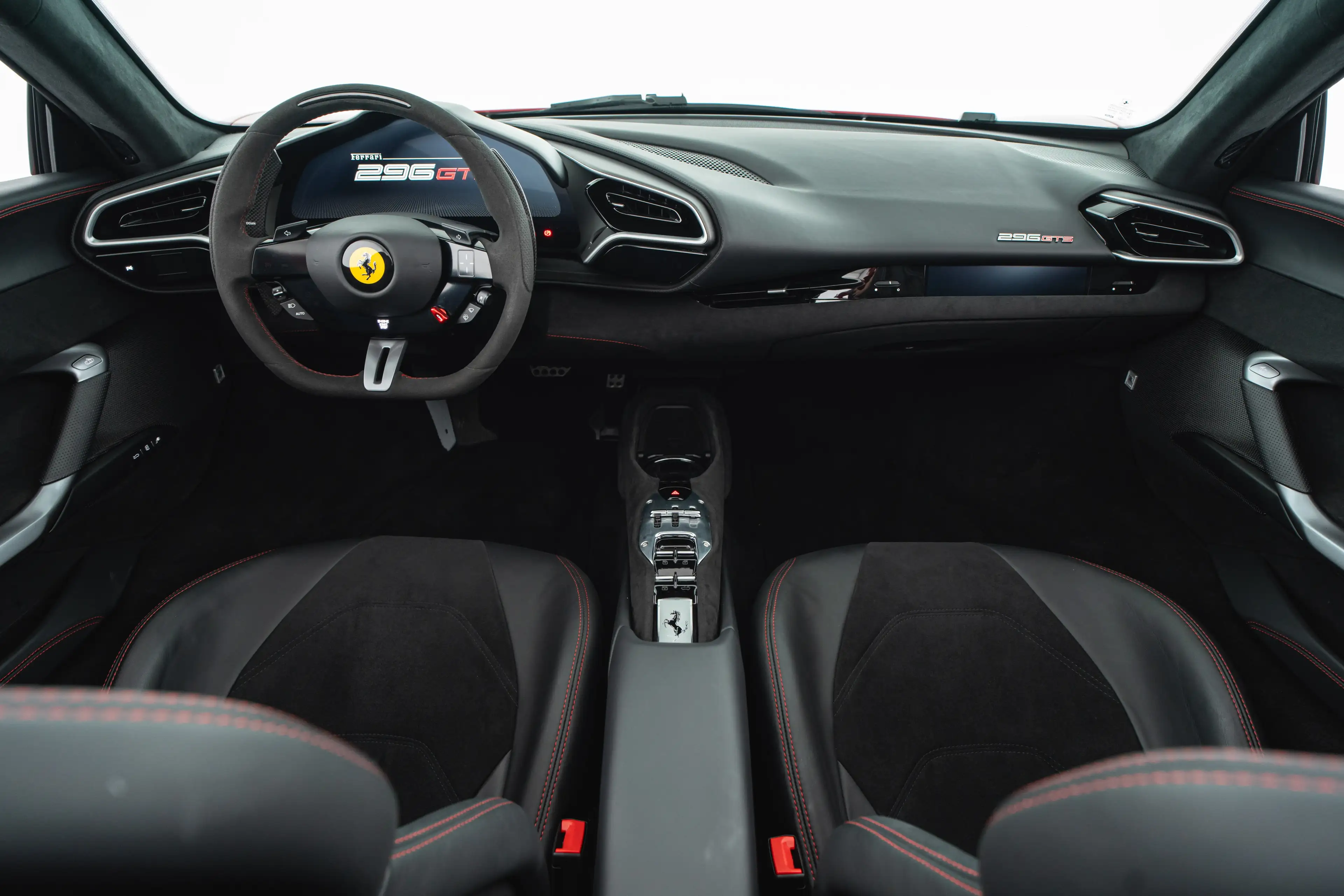 Ferrari 296 GTS — photo 10
