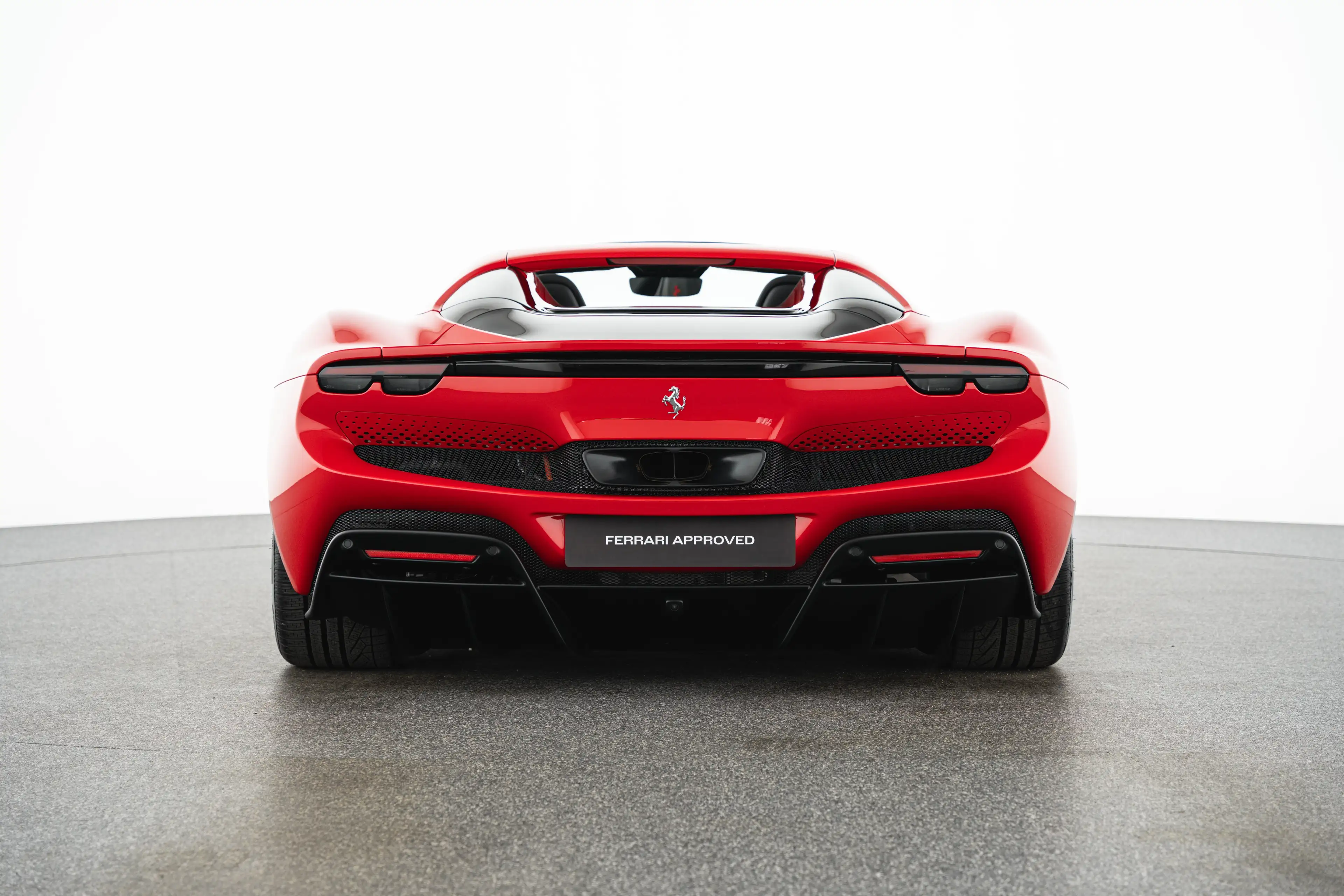 Ferrari 296 GTS — photo 6
