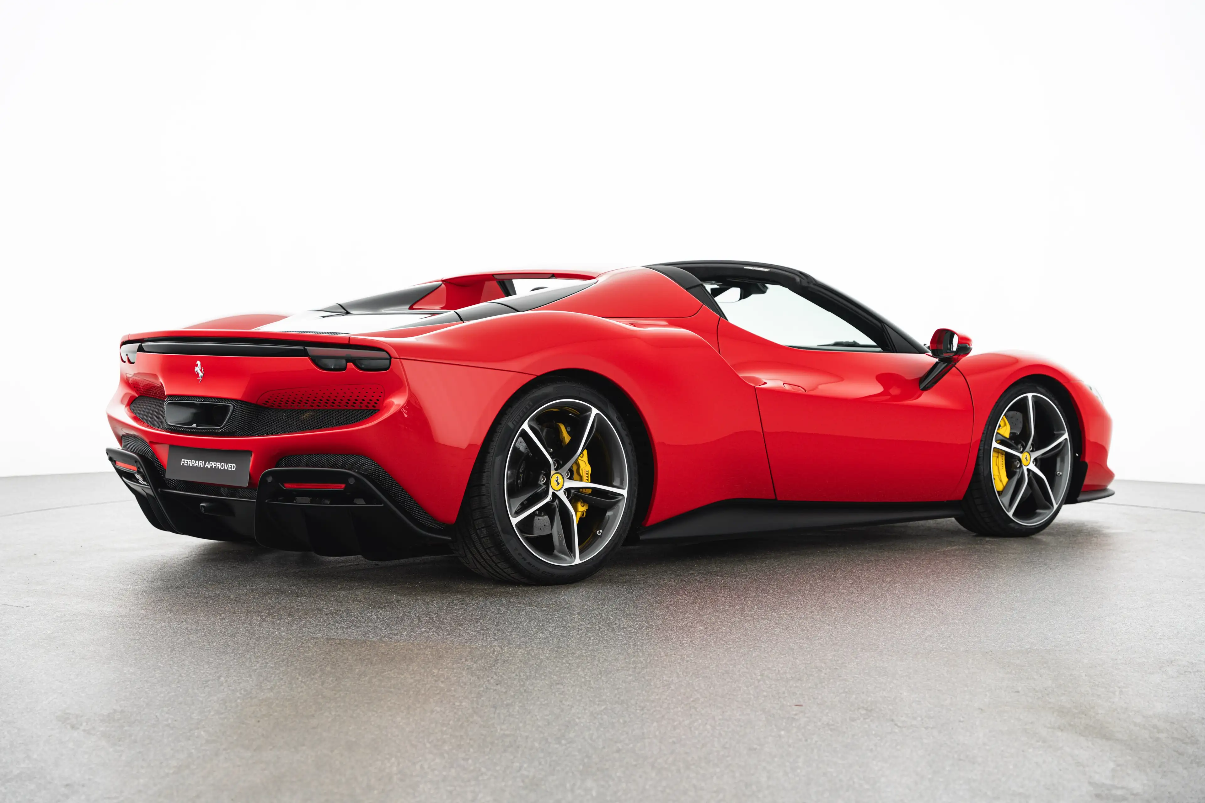Ferrari 296 GTS — photo 5