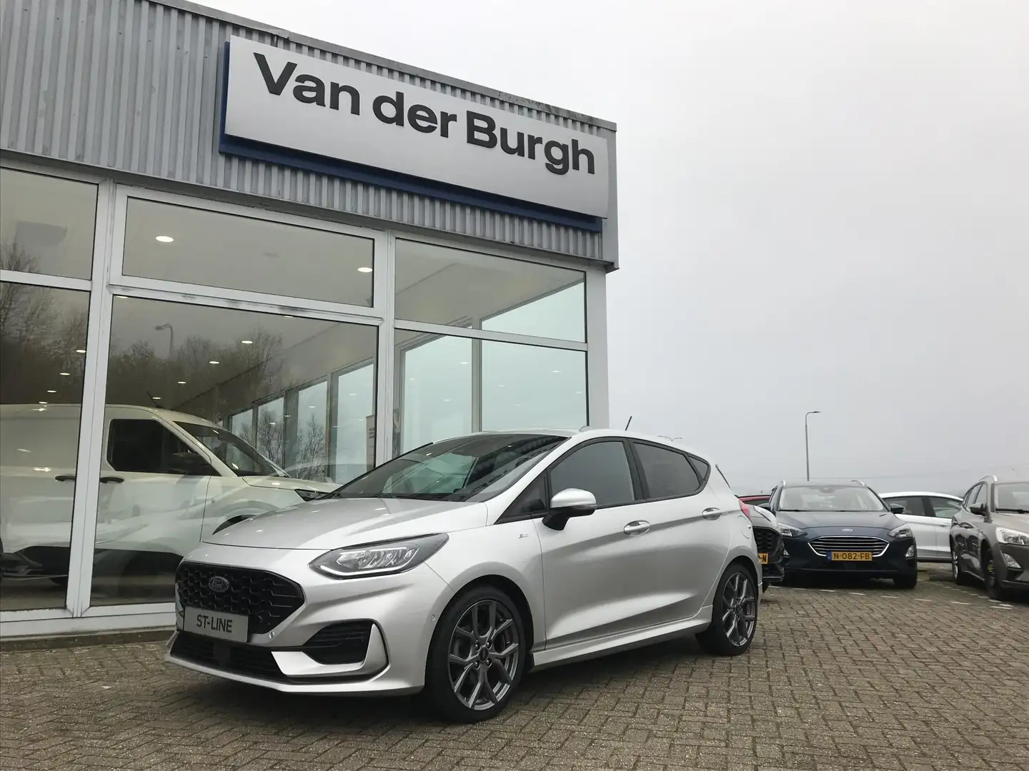 Ford Fiesta 5-deurs ST-Line 1.0 ECOboost 100pk Gris - 2