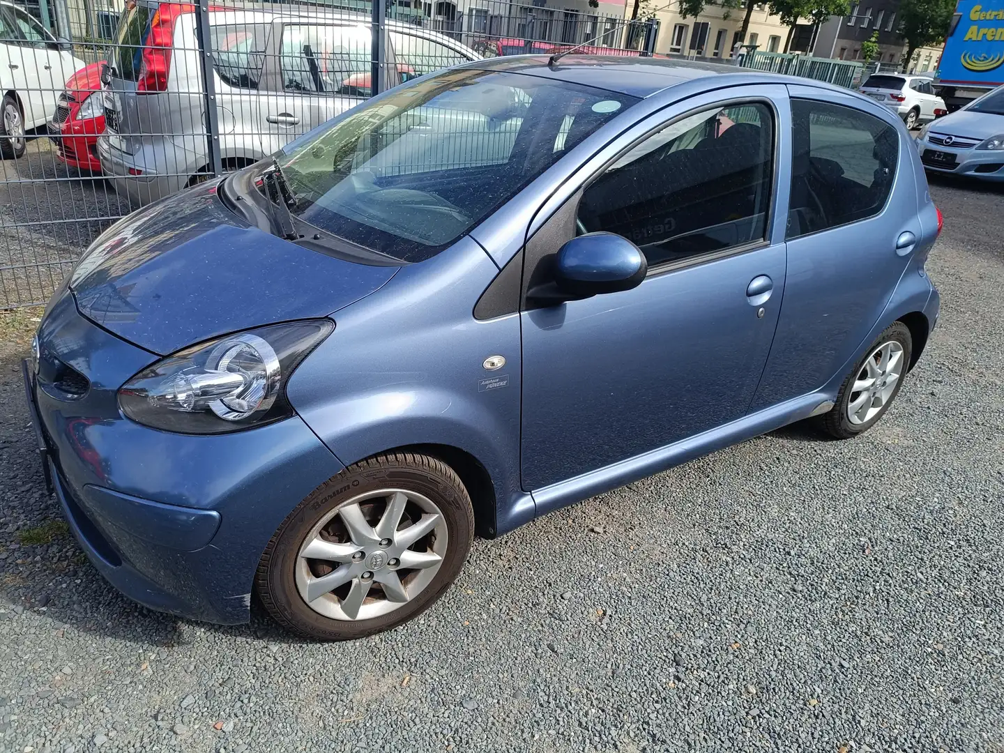 Toyota Aygo 5türig Klima TÜV neu top Anfänger Auto Blau - 2