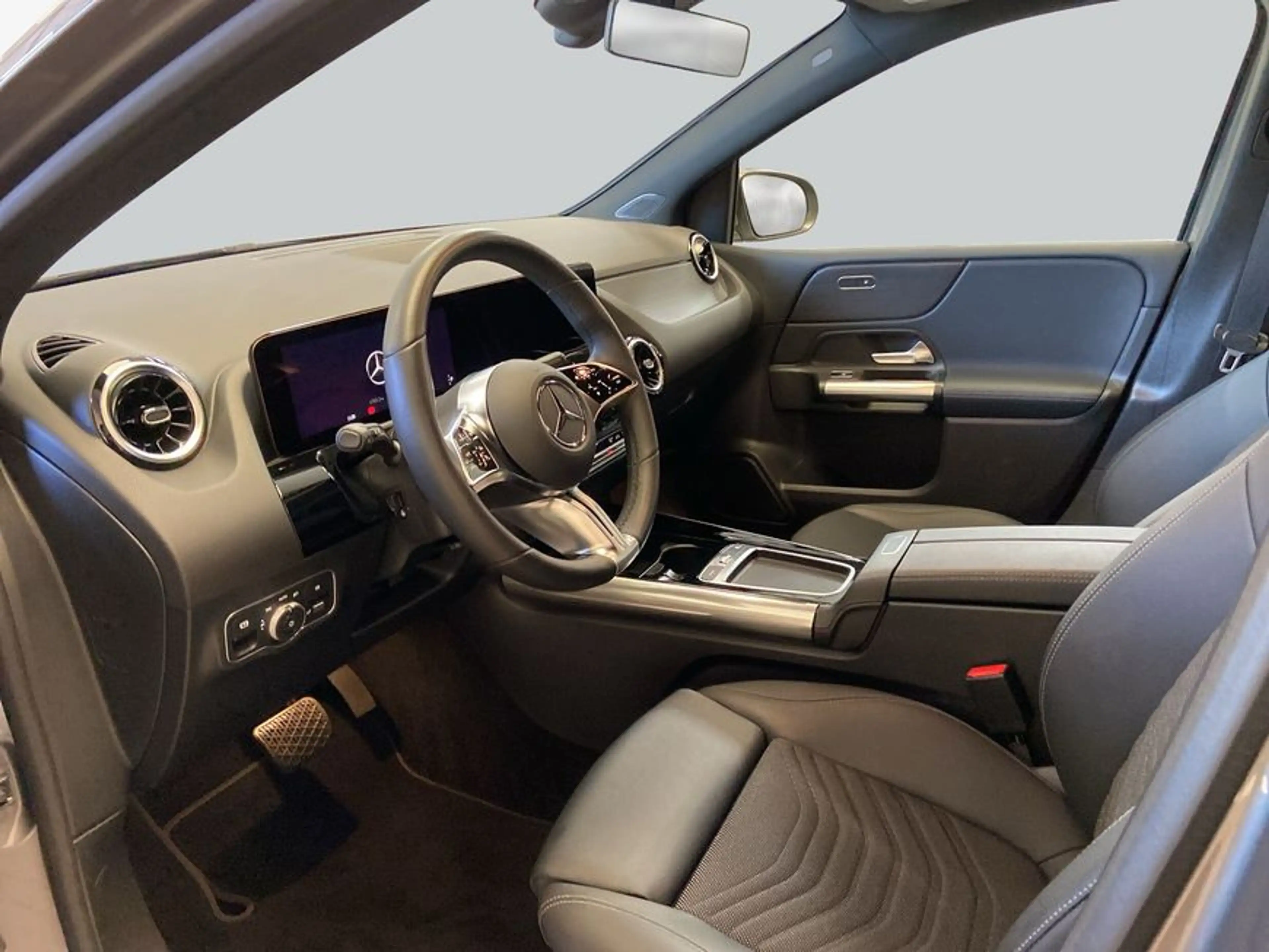 Mercedes-Benz B 250 B-Klasse — photo 9