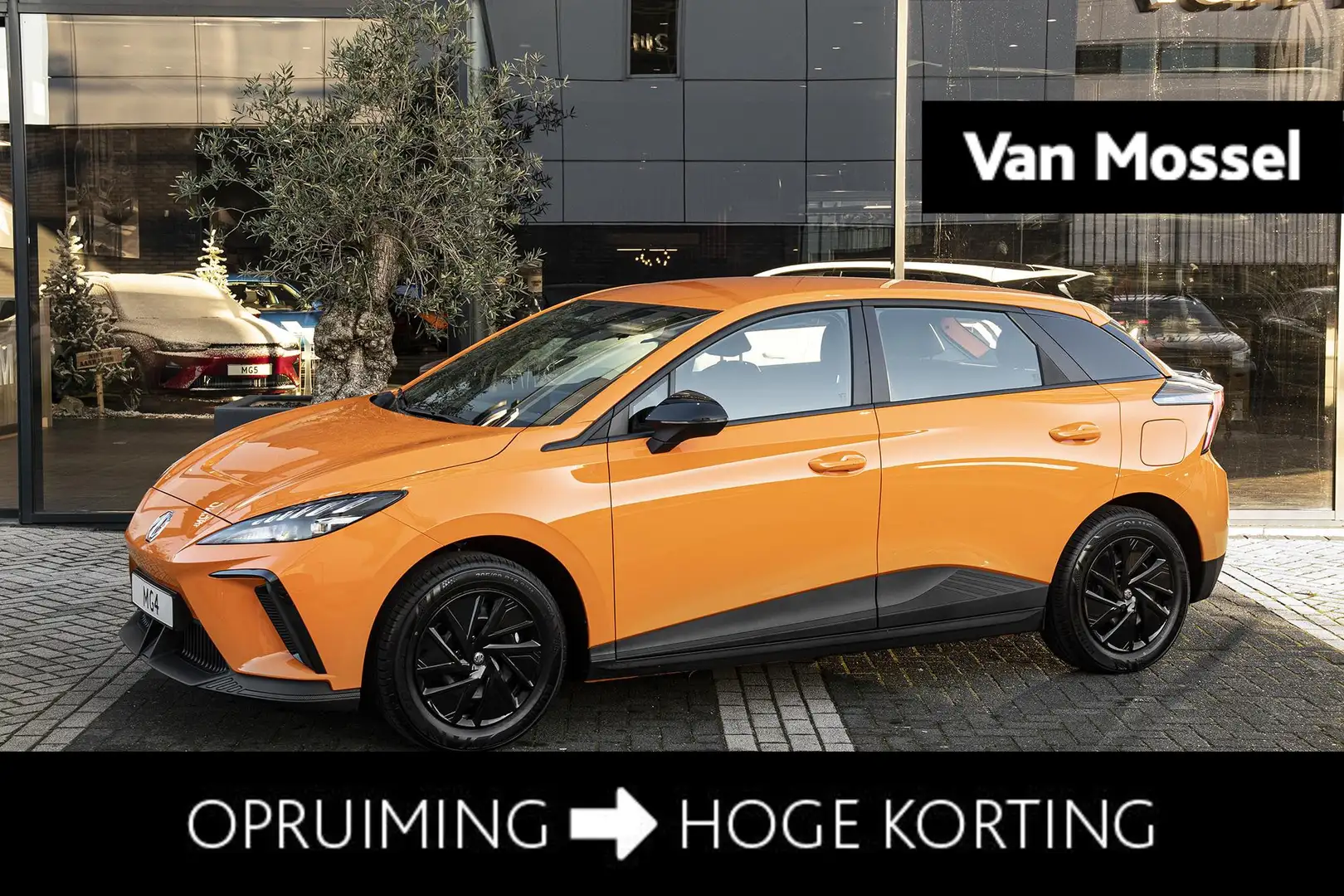 MG MG4 Standard 51 kWh | Private Lease vanaf € 399,- 72mn Orange - 1