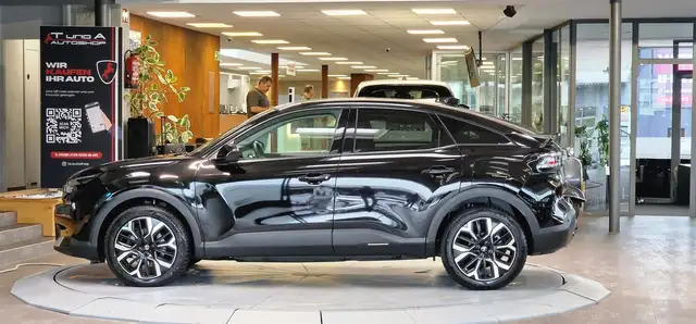 Citroen C4 view 4