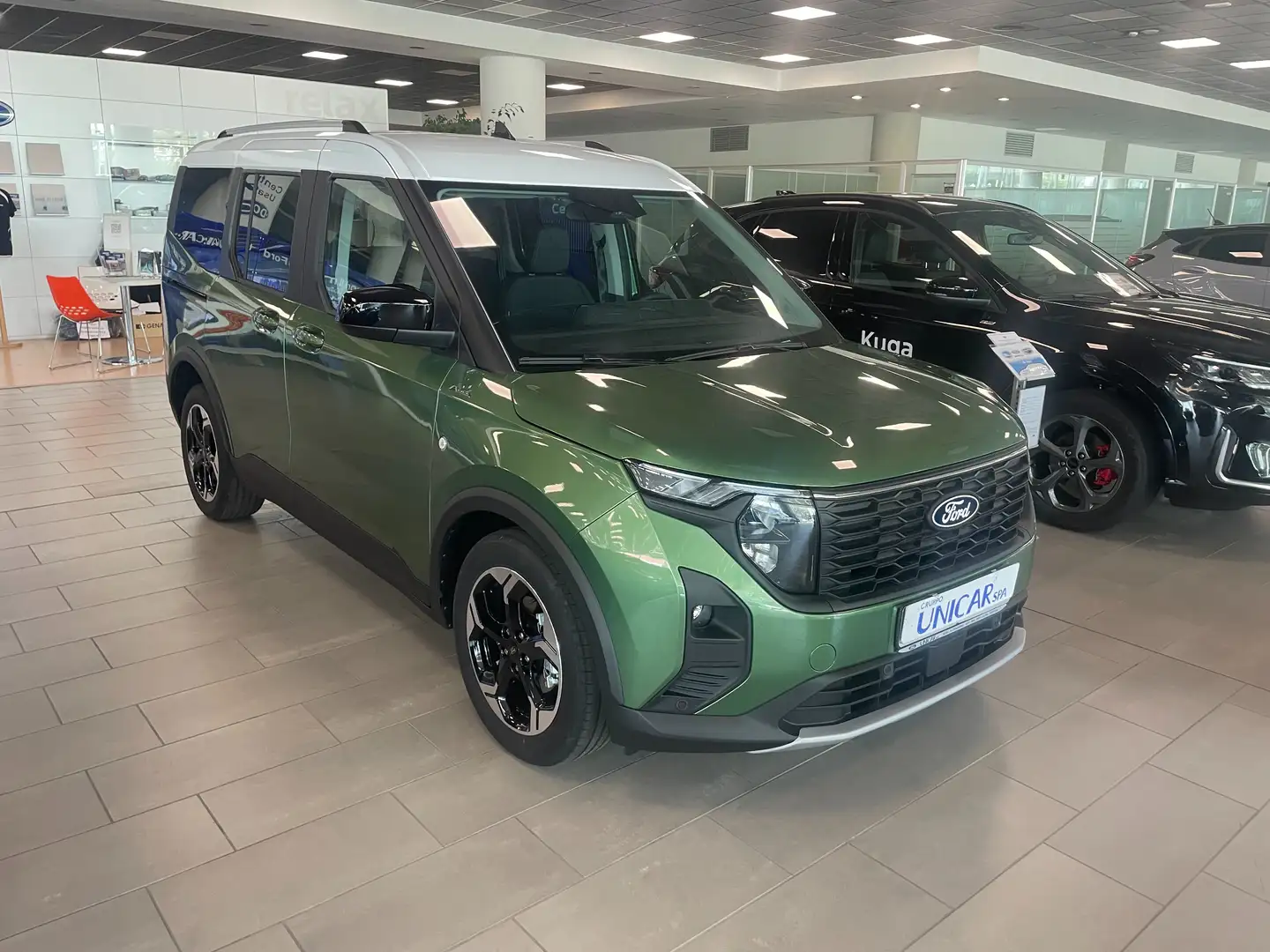 Ford Tourneo Courier ACTIVE 1.0 BENZINA ECOBOOST 125CV Verde - 2