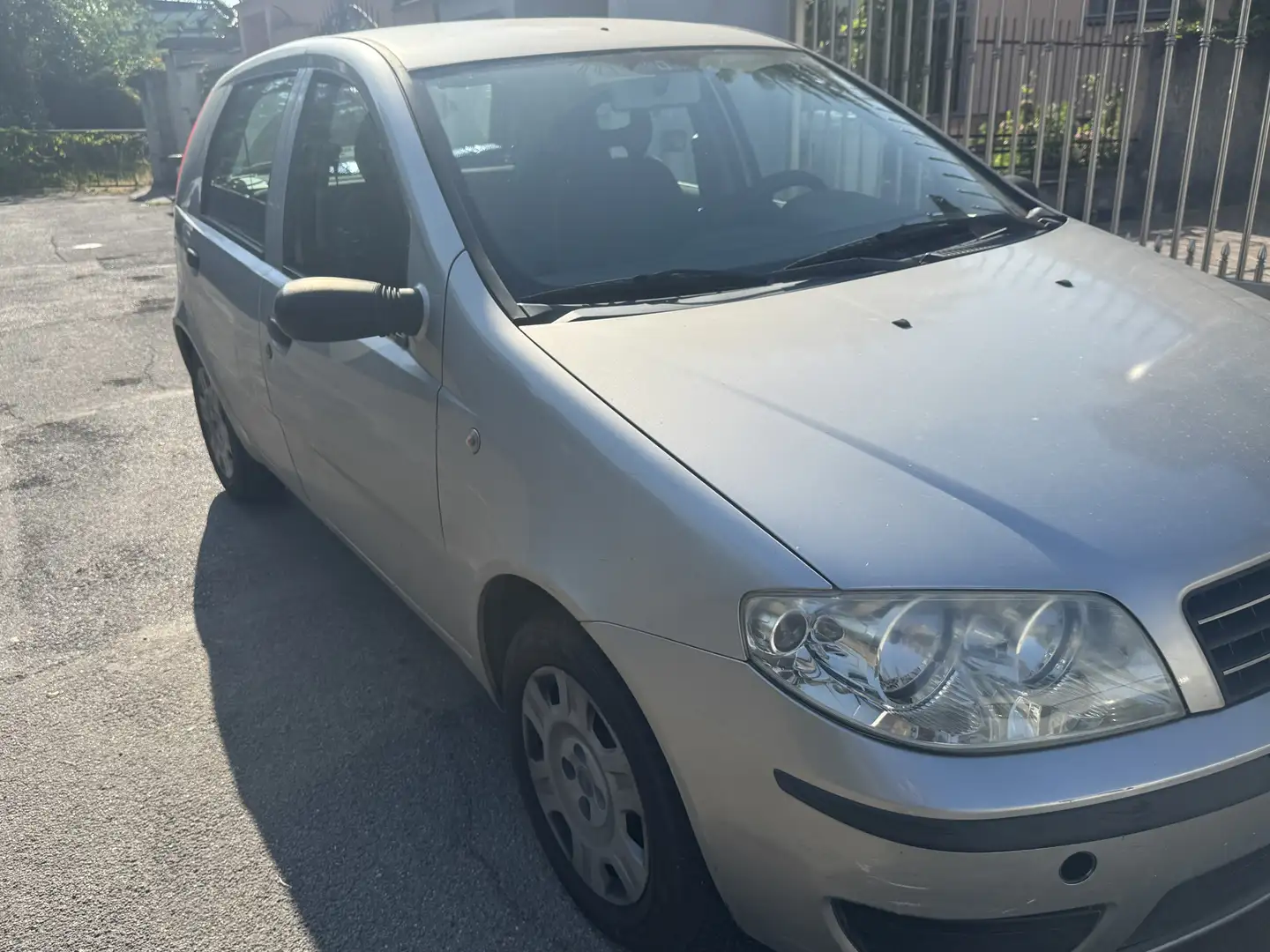 Fiat Punto 5p 1.2 Active - 2
