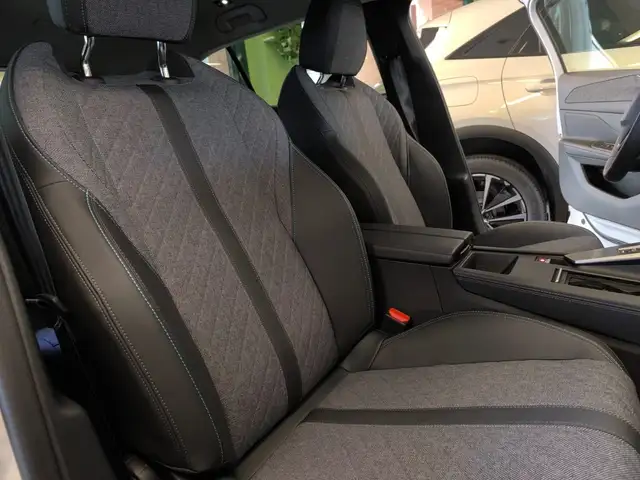 Peugeot 408 view 15