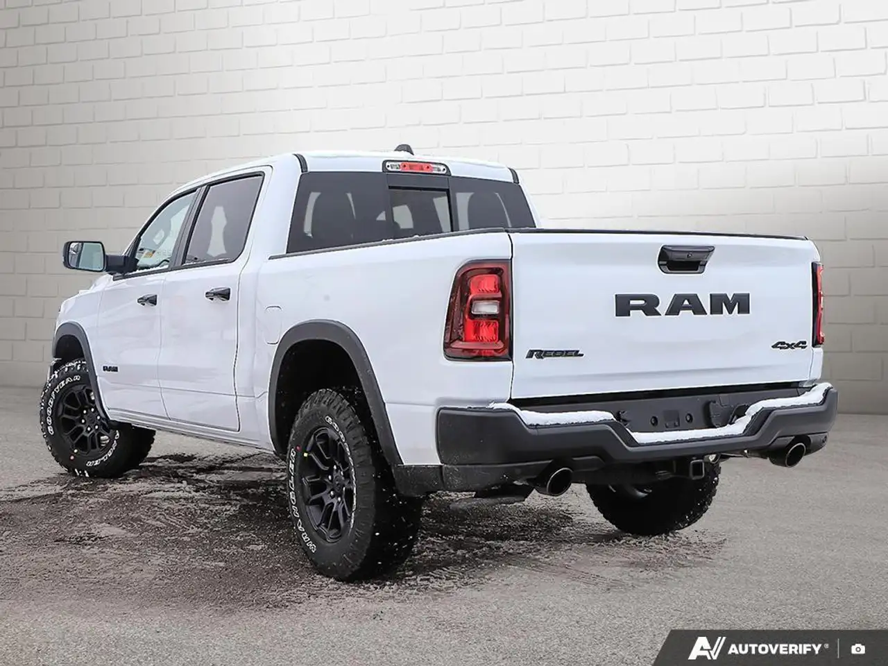 RAM 1500 снимка RAM 1500