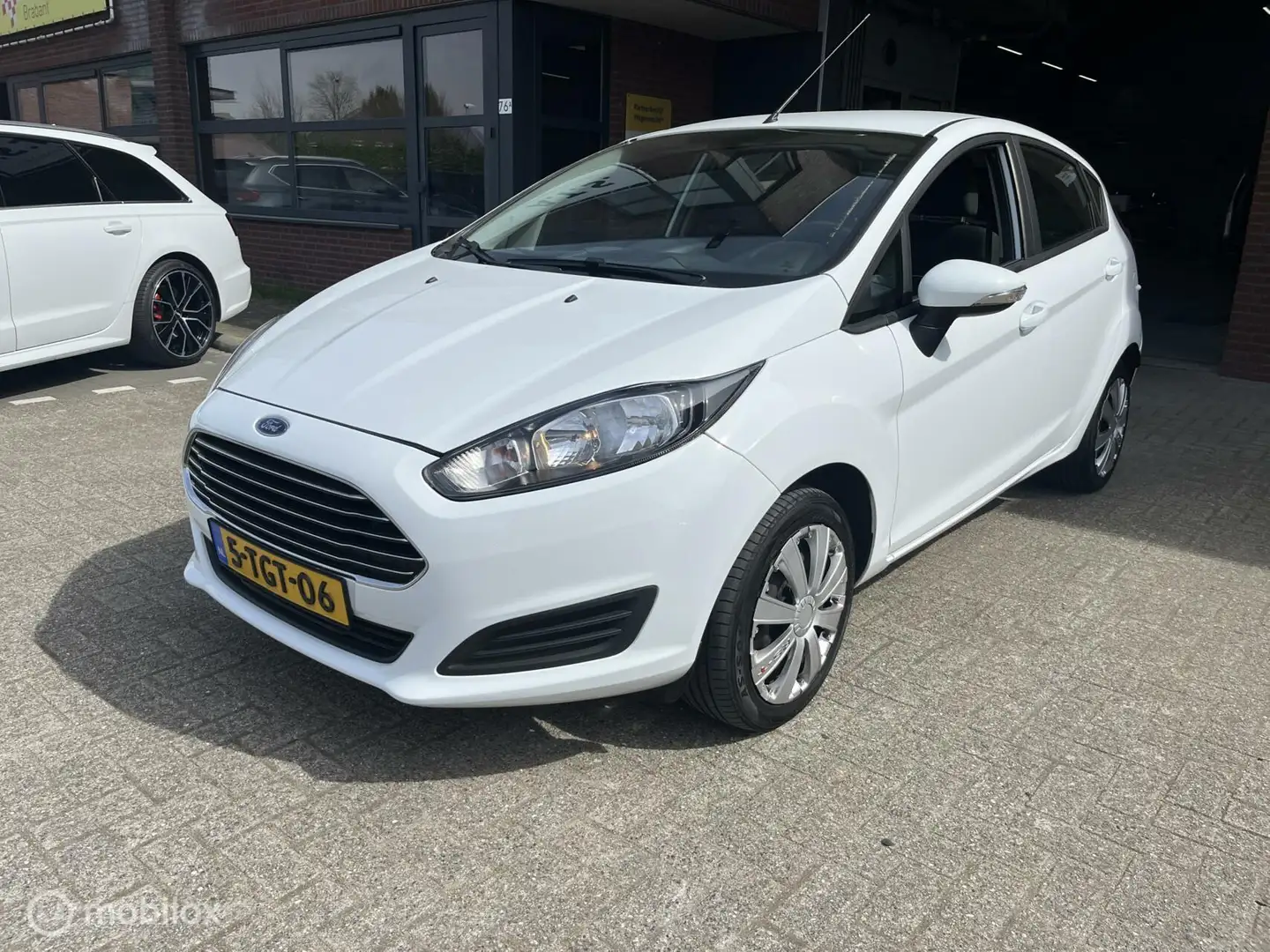 Ford Fiesta 1.0 Style 5DRS*AIRCO*NAVI*BLUETOOTH* Wit - 1