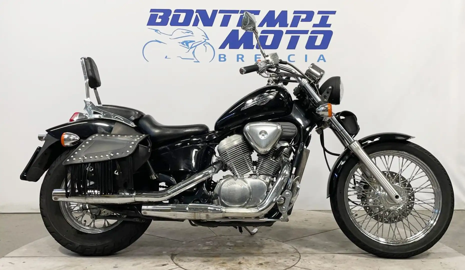 Honda Shadow 600 1996 + BORSE LATERALI IN CUOIO + SCHIENALE Nero - 1
