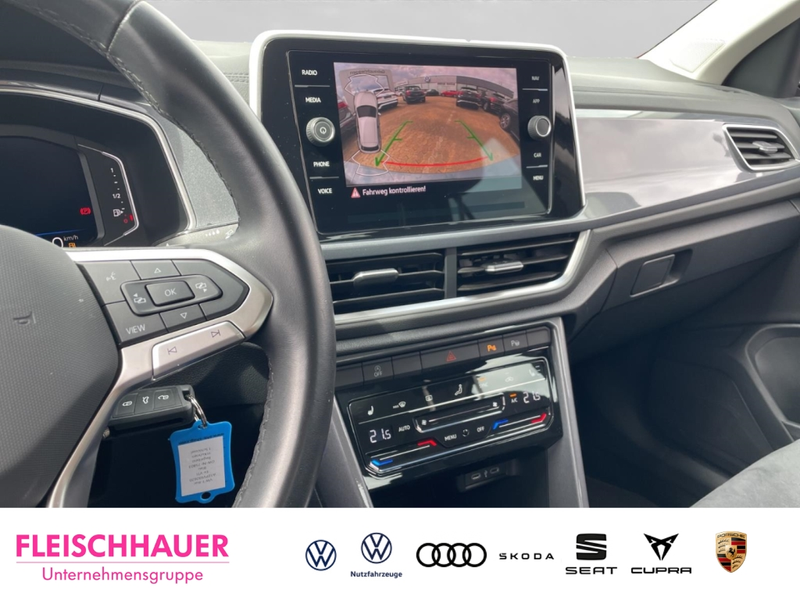 Volkswagen T-Roc Style 1.5 TSI DSG RFK ergoActive IQDrivePaket IQLi — photo 15