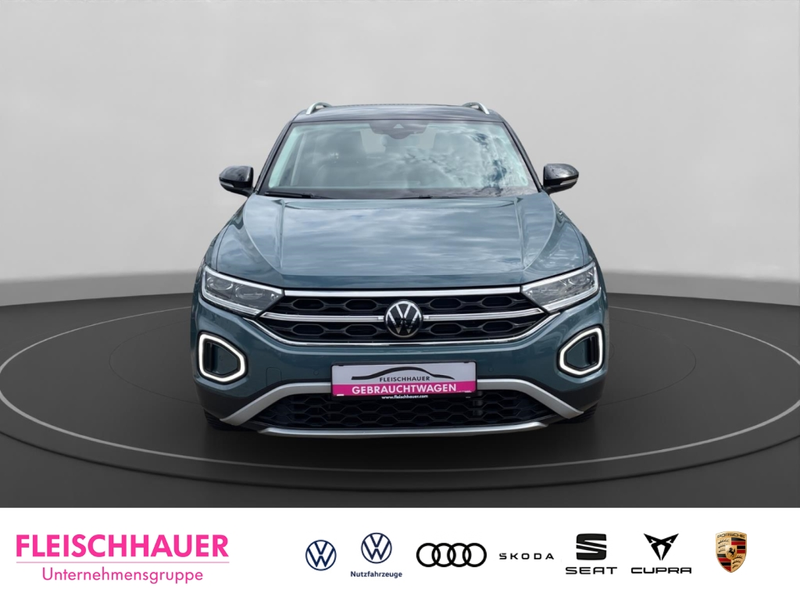 Volkswagen T-Roc Style 1.5 TSI DSG RFK ergoActive IQDrivePaket IQLi — photo 2