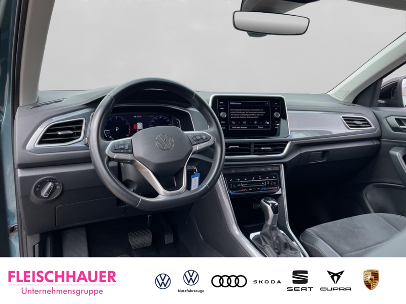 Volkswagen T-Roc Style 1.5 TSI DSG RFK ergoActive IQDrivePaket IQLi — photo 12