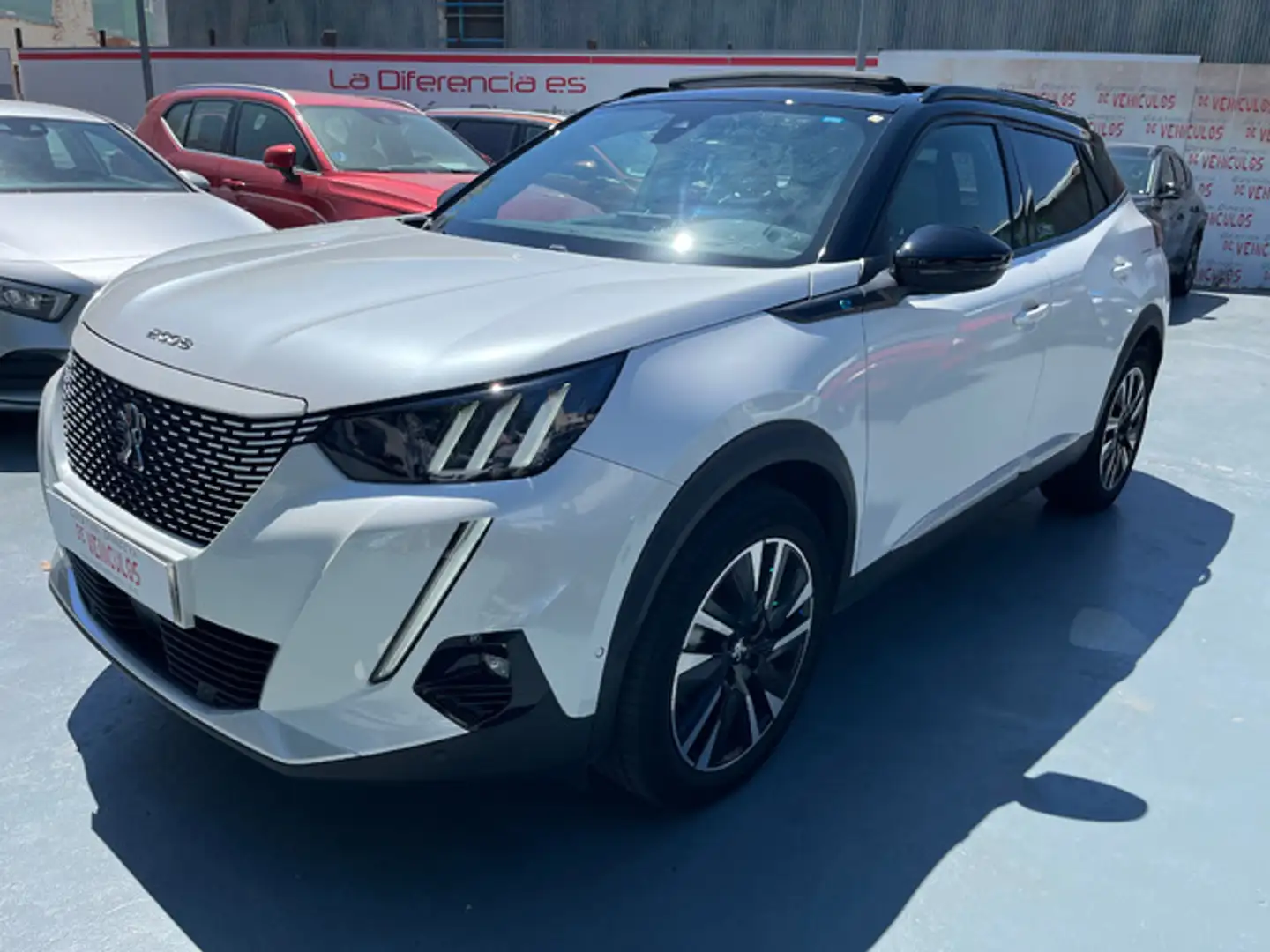 Peugeot 2008 GT Pack Eléctrico 100kW Blanc - 1