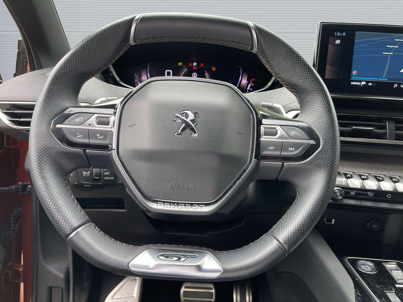 Peugeot 5008 1.2 PureTech GT EAT8 7-Si+Navi+AHK+SHZ+R-Kam+ — photo 15