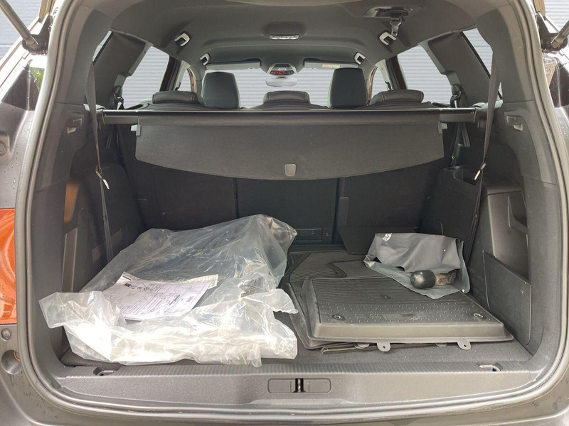 Peugeot 5008 1.2 PureTech GT EAT8 7-Si+Navi+AHK+SHZ+R-Kam+ — photo 5