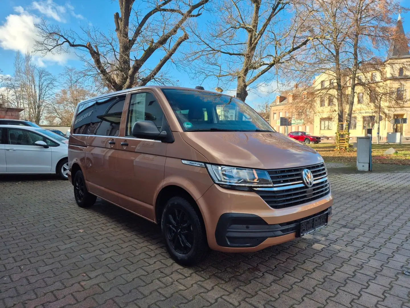 Volkswagen T6 Multivan T6.1,Multivan Family,Standhzg,7 Sitze Brun - 2