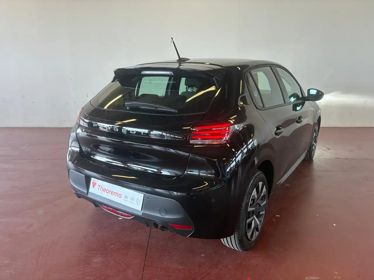 Peugeot 208 1.2 PureTech Style 5