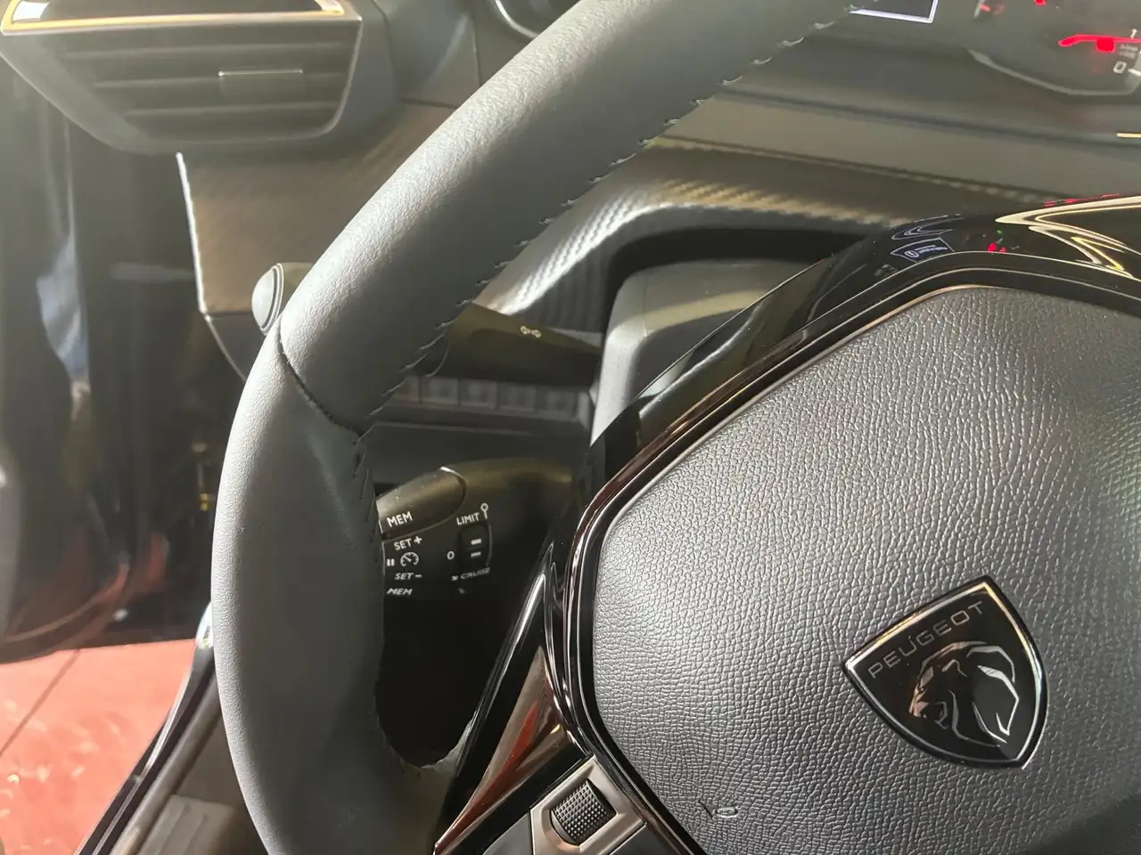 Peugeot 208 1.2 PureTech Style 22