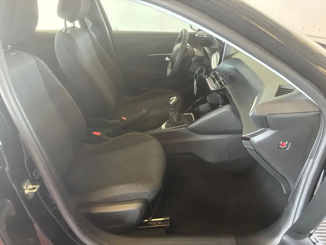 Peugeot 208 1.2 PureTech Style 11