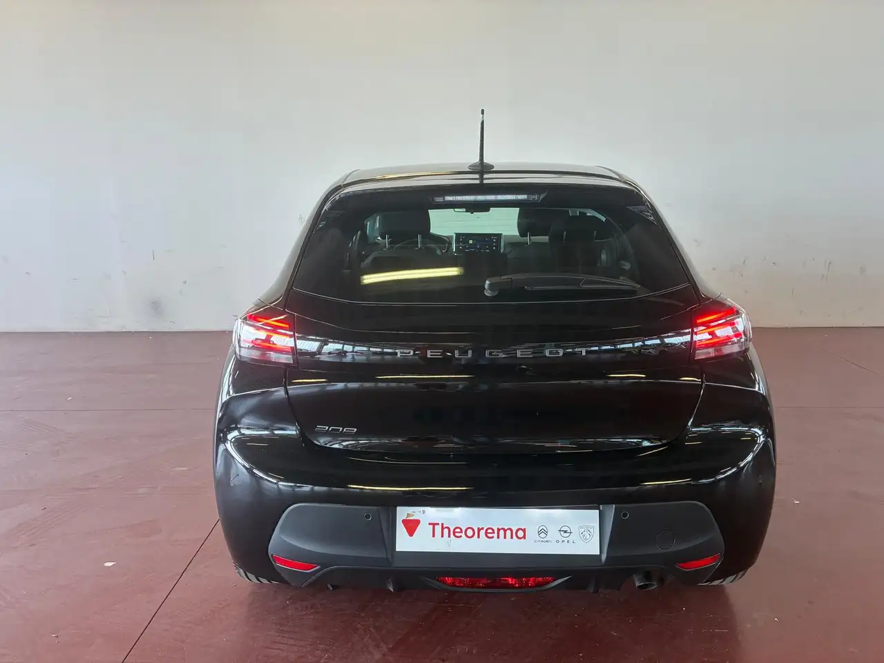 Peugeot 208 1.2 PureTech Style 4