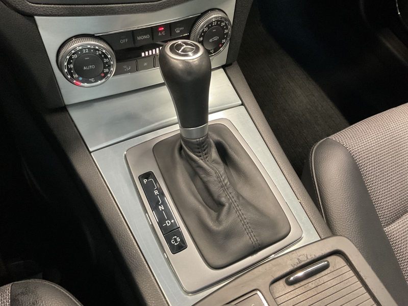 Mercedes-Benz C 200 K Autom. Avantgarde AHK Leder Navi Xenon — photo 10