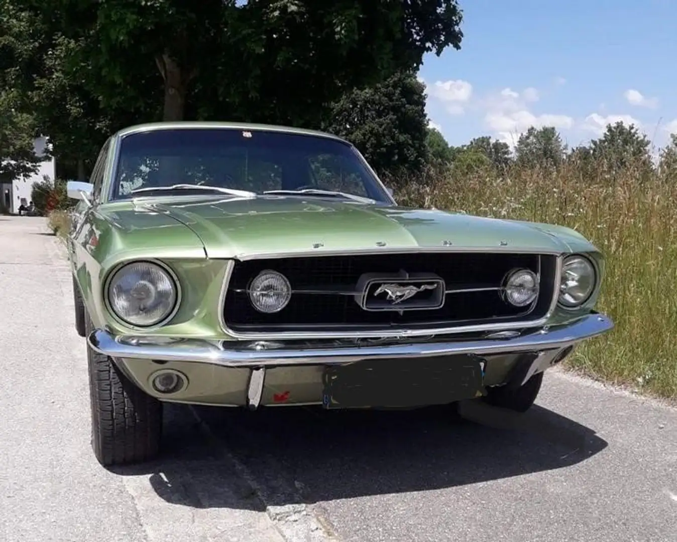 Ford Mustang Coupe Gold - 2
