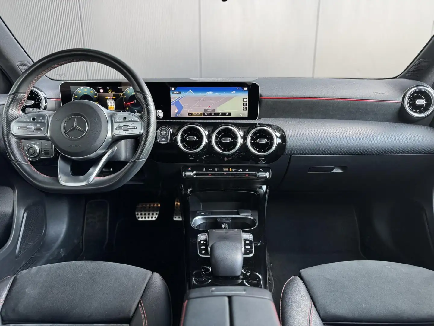 Mercedes-Benz A 180 AUTOMAAT AMG STYLING*CAMERA*NIGHT PAKKET* Negro - 2