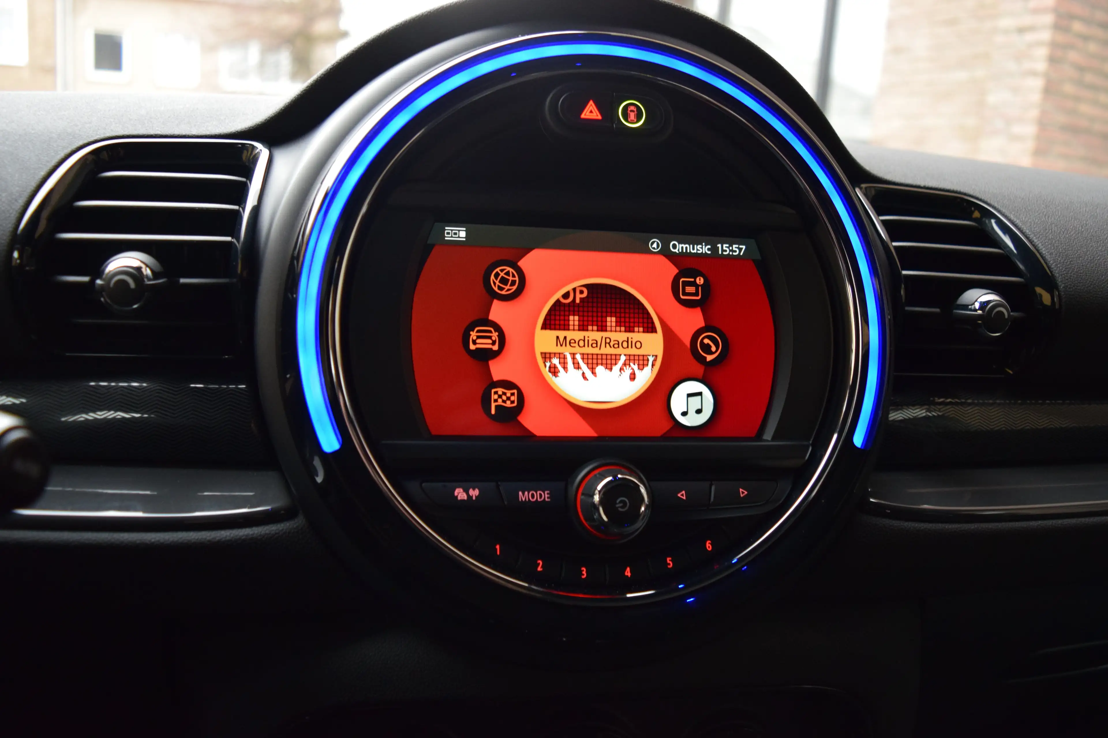 MINI One Clubman 1.5iA - NAVI / LED / APPLE CARPLAY / CR-CONTR — photo 10