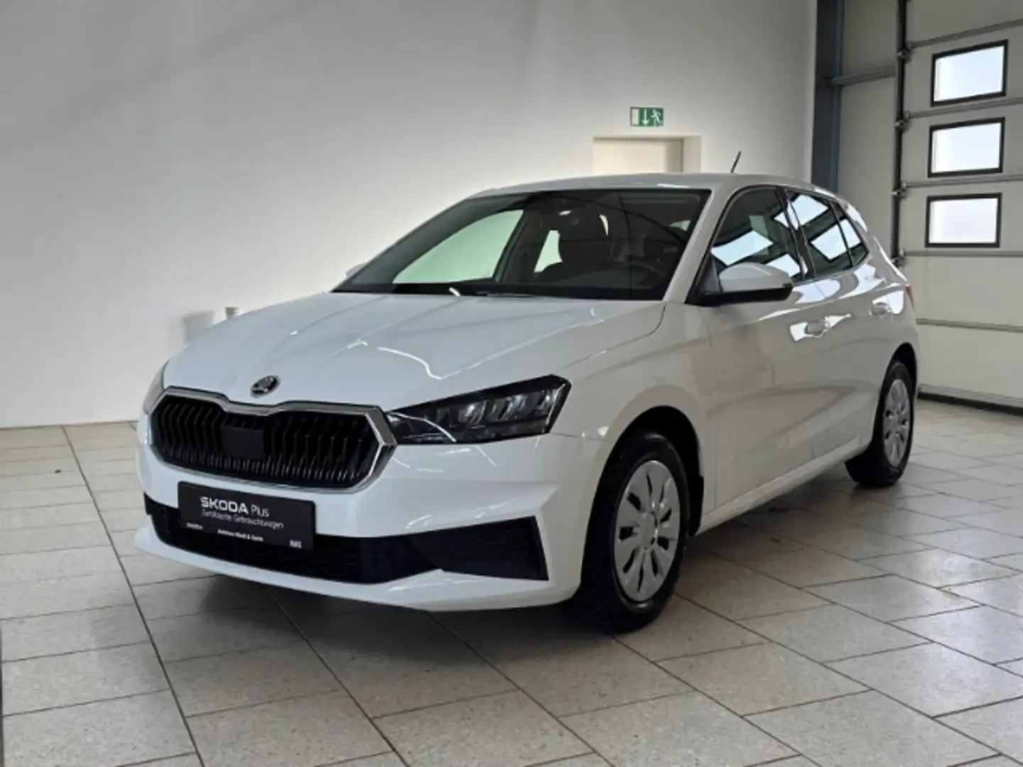 Skoda Fabia 1.0 TSI Ambition SHZ PDC Freisprech Klima Blanc - 2