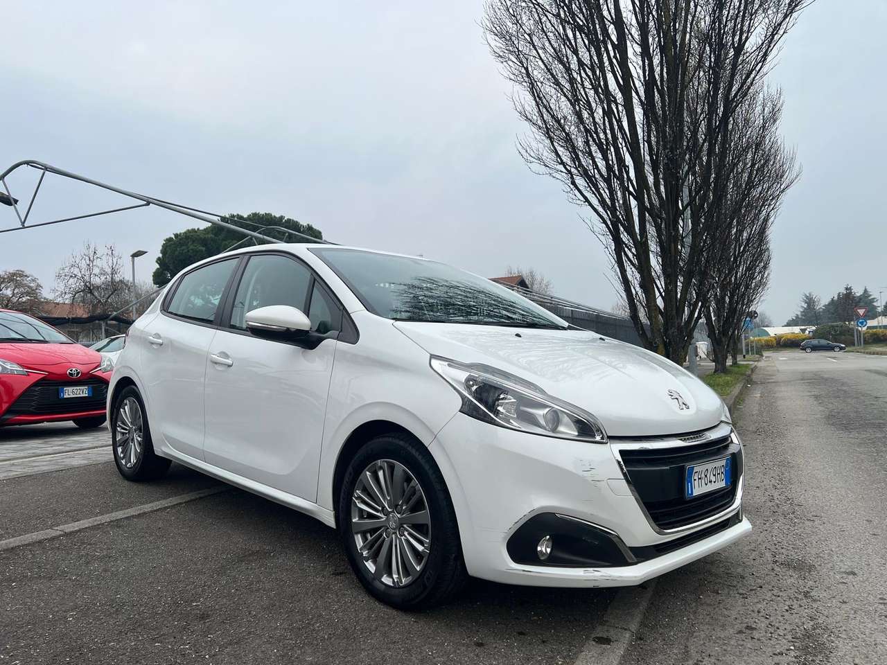 Peugeot 208 208 I 2015 5p 1.2 puretech Allure 82cv