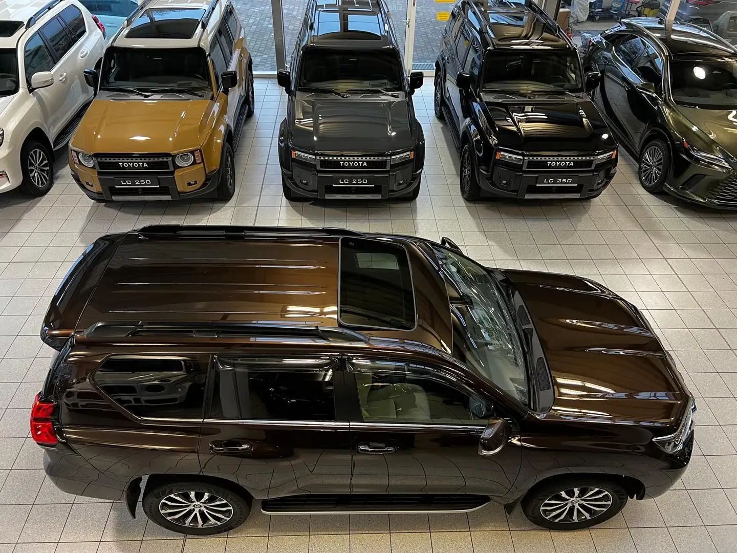 Toyota Land Cruiser 150 - TEC EDITION-DVD RSE-7 SEAT-44.490,- Brun - 2