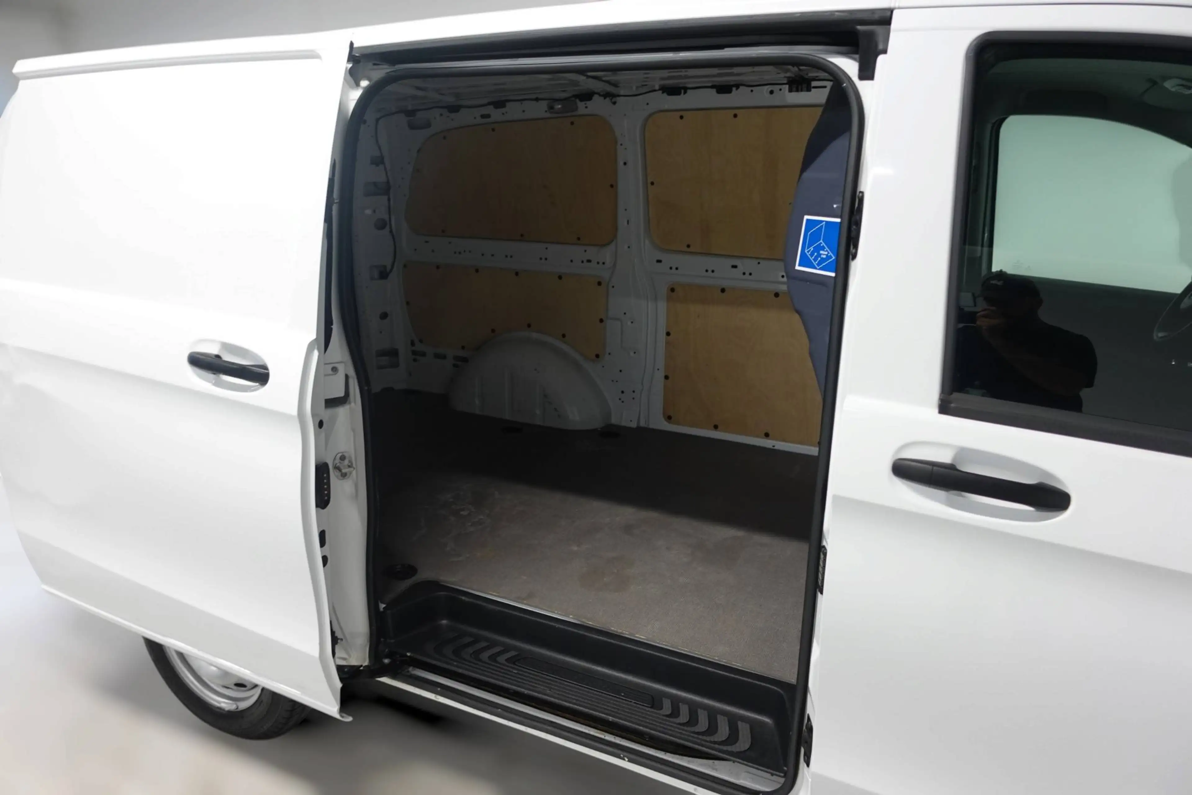 Mercedes-Benz Vito 110 CDI RWD lang Klima Tempomat PDC 1. Hand TÜV neu — photo 10