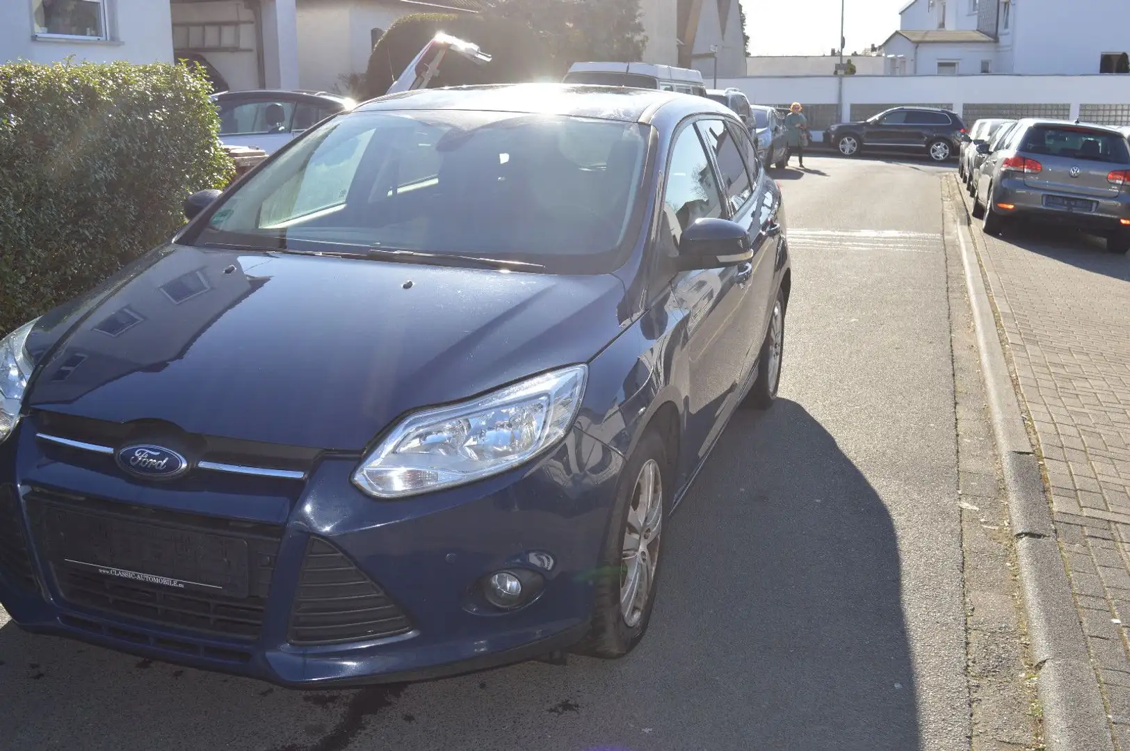 Ford Focus Turnier Sync Edition Blau - 1