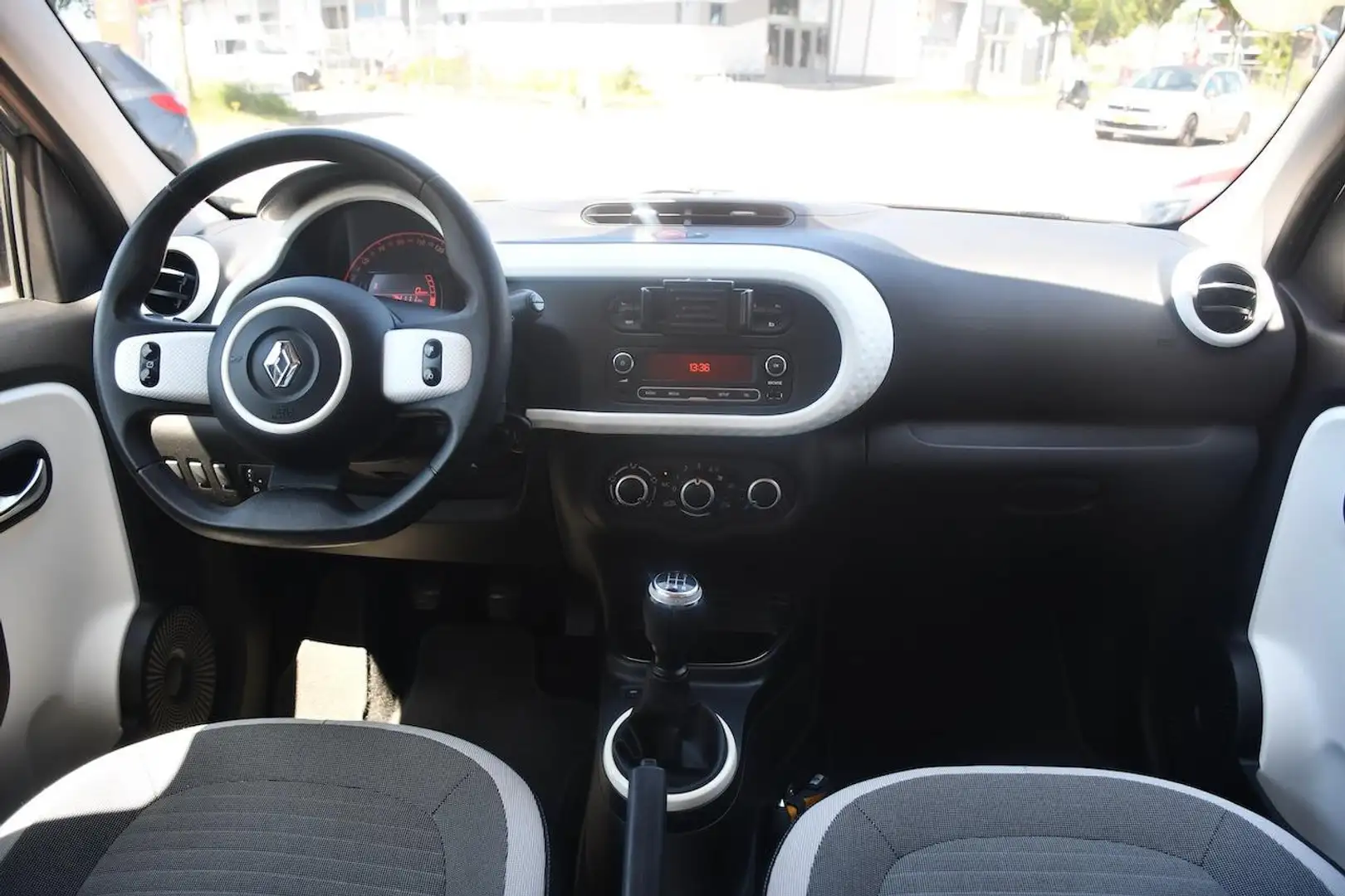 Renault Twingo 1.0 SCe Collection Airco|LED|1e eigenaar! Grijs - 2