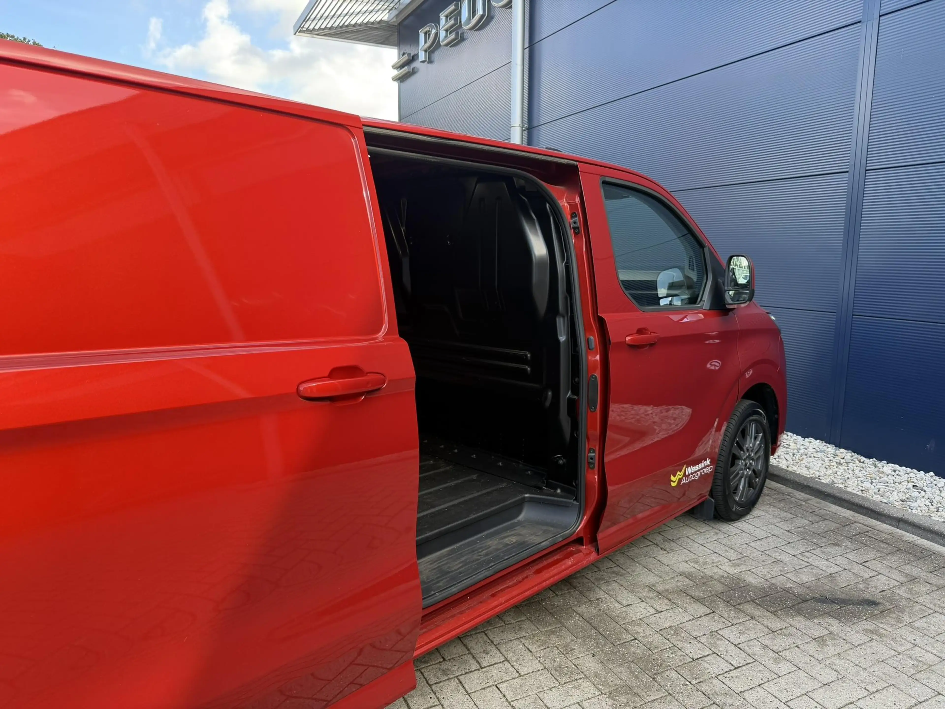 Ford Transit Custom 320 2.5 PHEV L2H1 Limited | Achteruitrijcamera | D — photo 6