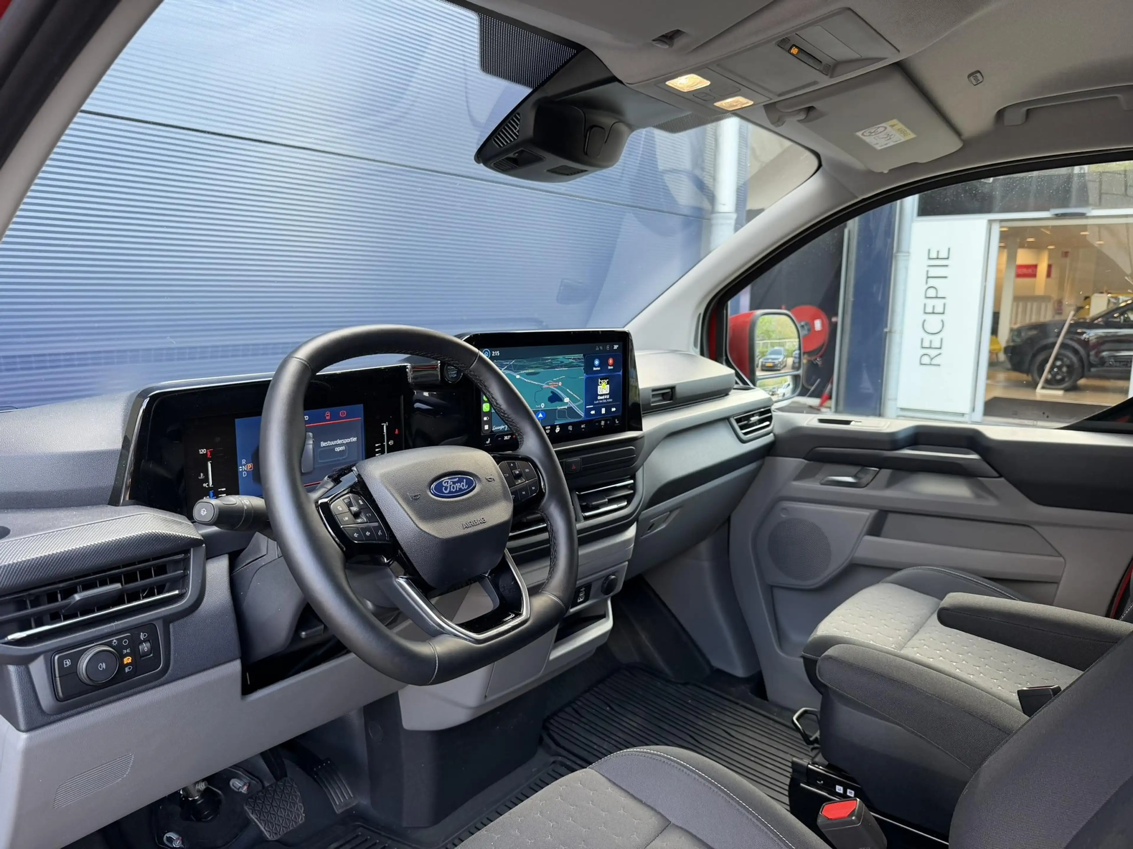 Ford Transit Custom 320 2.5 PHEV L2H1 Limited | Achteruitrijcamera | D — photo 10