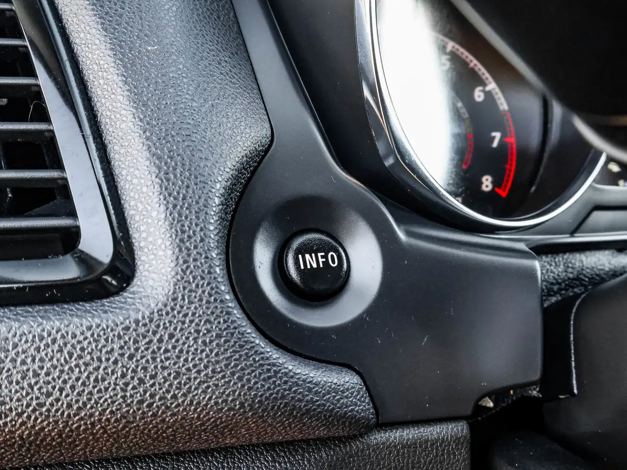 Mitsubishi RVR снимка Mitsubishi RVR