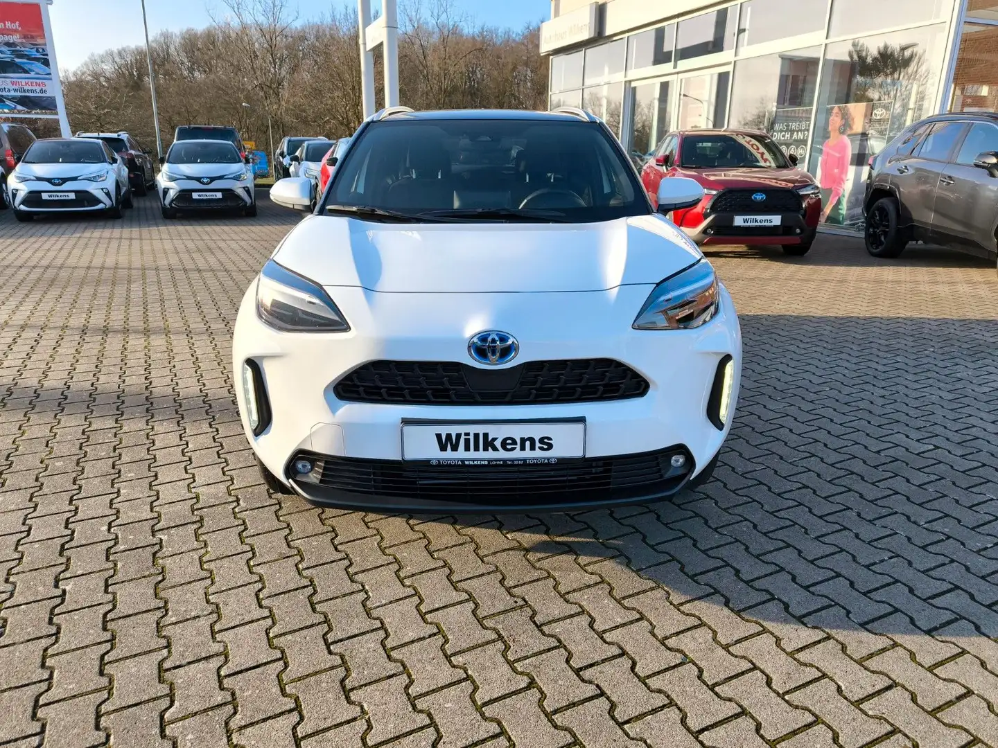 Toyota Yaris Cross 4x4 Allrad Weiß - 2