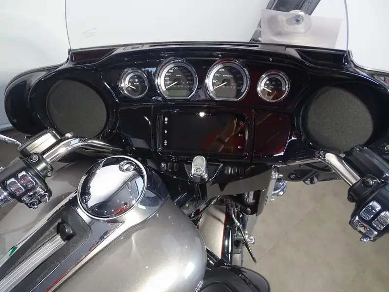 Harley-Davidson Low Glide - foto 5