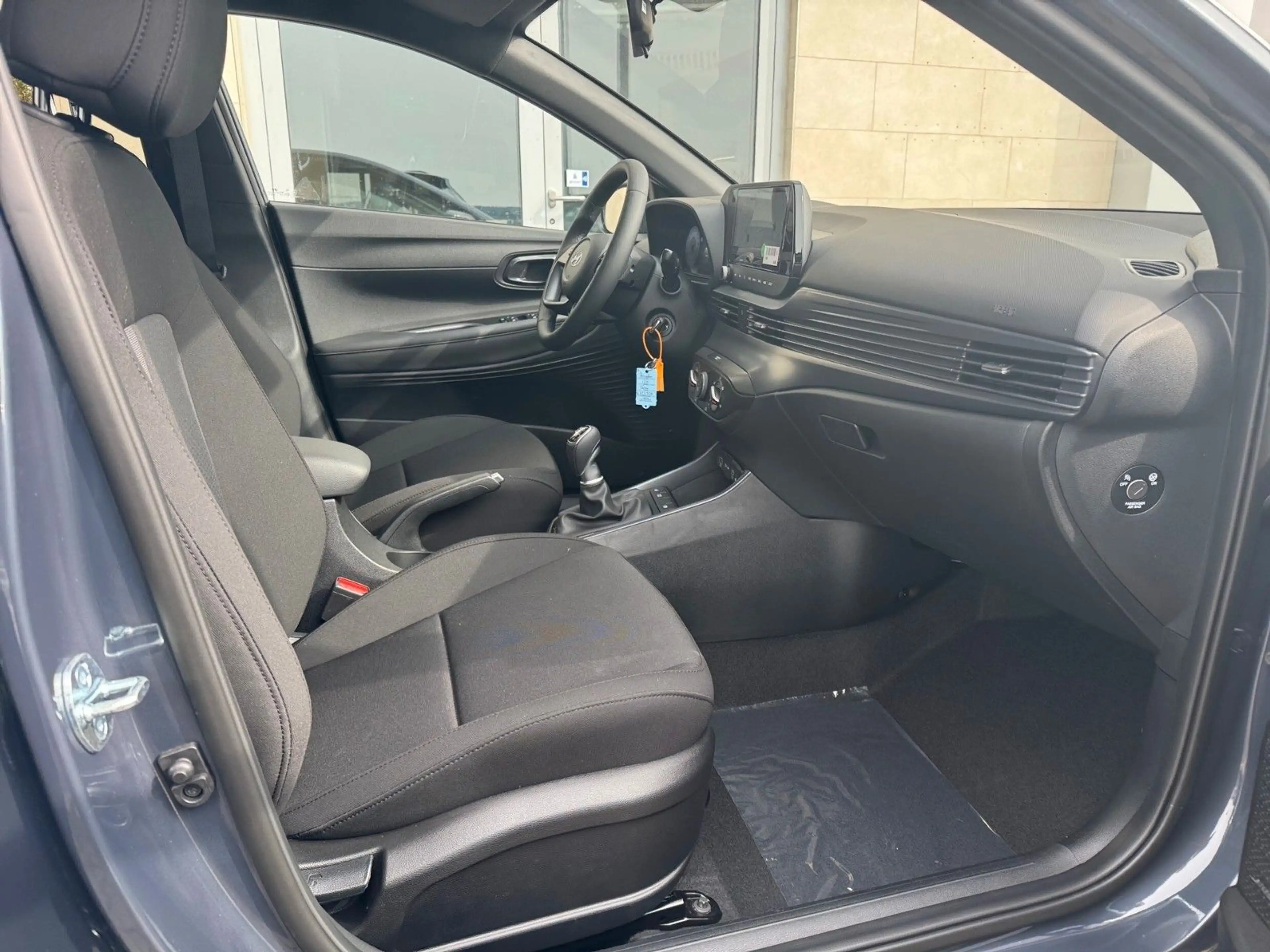 Hyundai i20 Blackline — photo 13