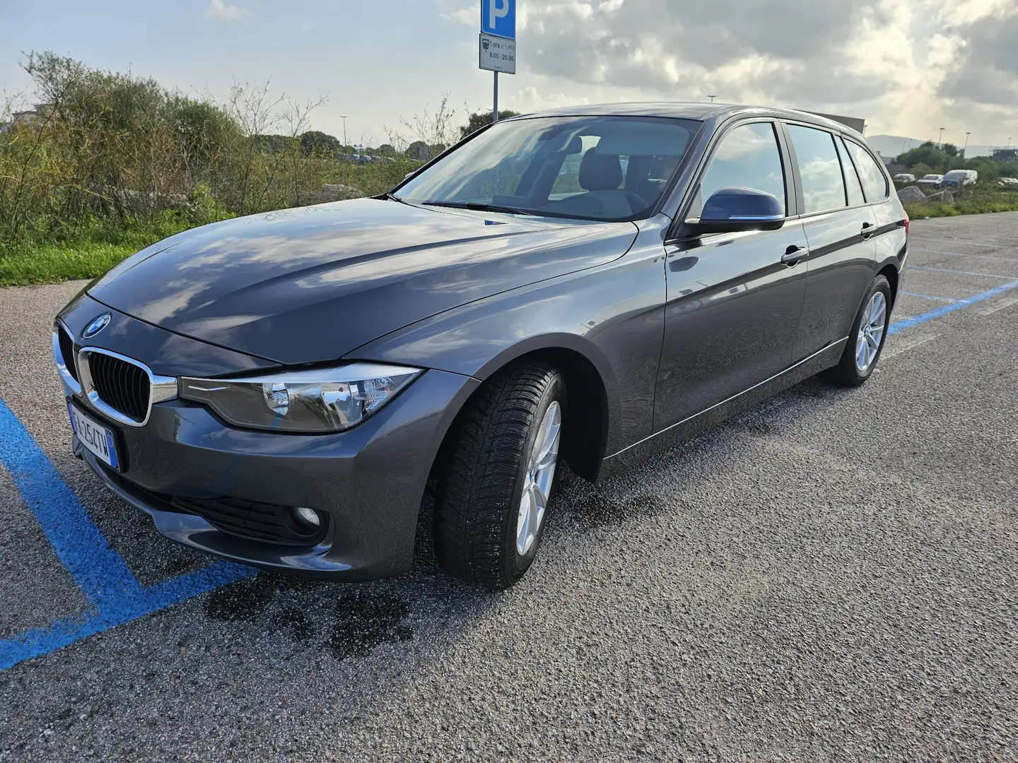 BMW 318 318d Touring Business auto - 1