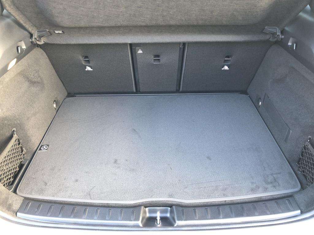 Mercedes-Benz GLA 220