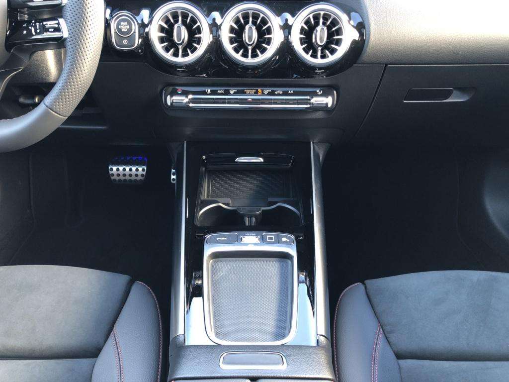 Mercedes-Benz GLA 220