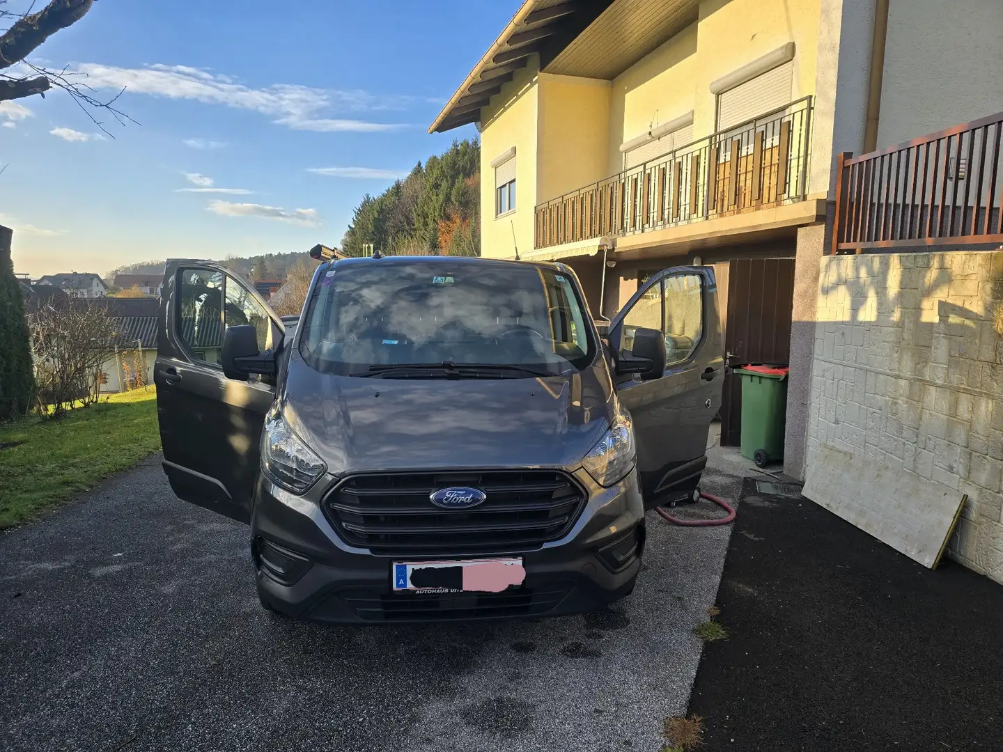 Ford Transit Custom Variobus 2,0 L1H1 260 - 1