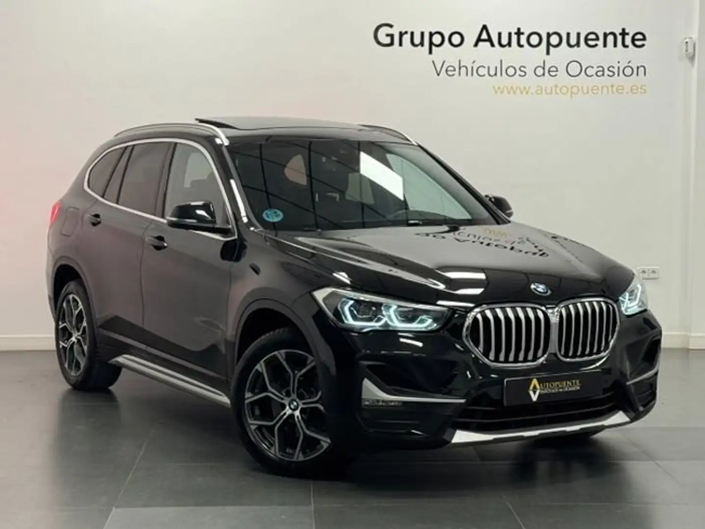 BMW X1 sDrive 18dA Noir - 1