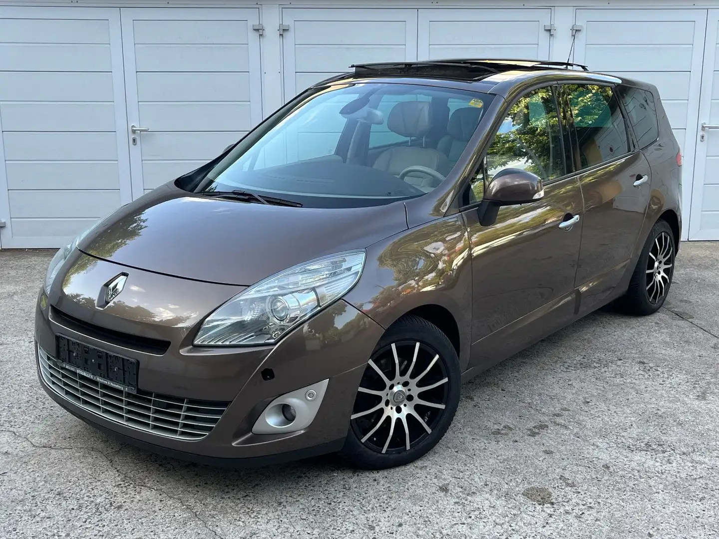 Renault Grand Scenic GRAND SCENIC  *7-SITZER*LEDER*PANORAMA*NAVI*ALU* - 2