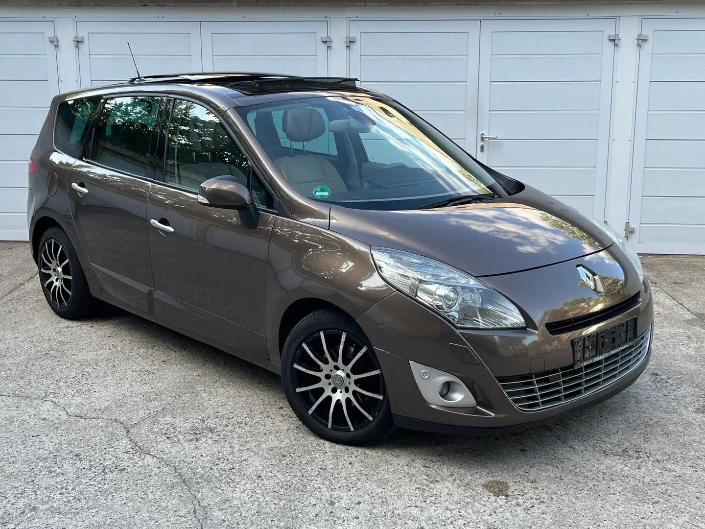 Renault Grand Scenic GRAND SCENIC  *7-SITZER*LEDER*PANORAMA*NAVI*ALU* - 1
