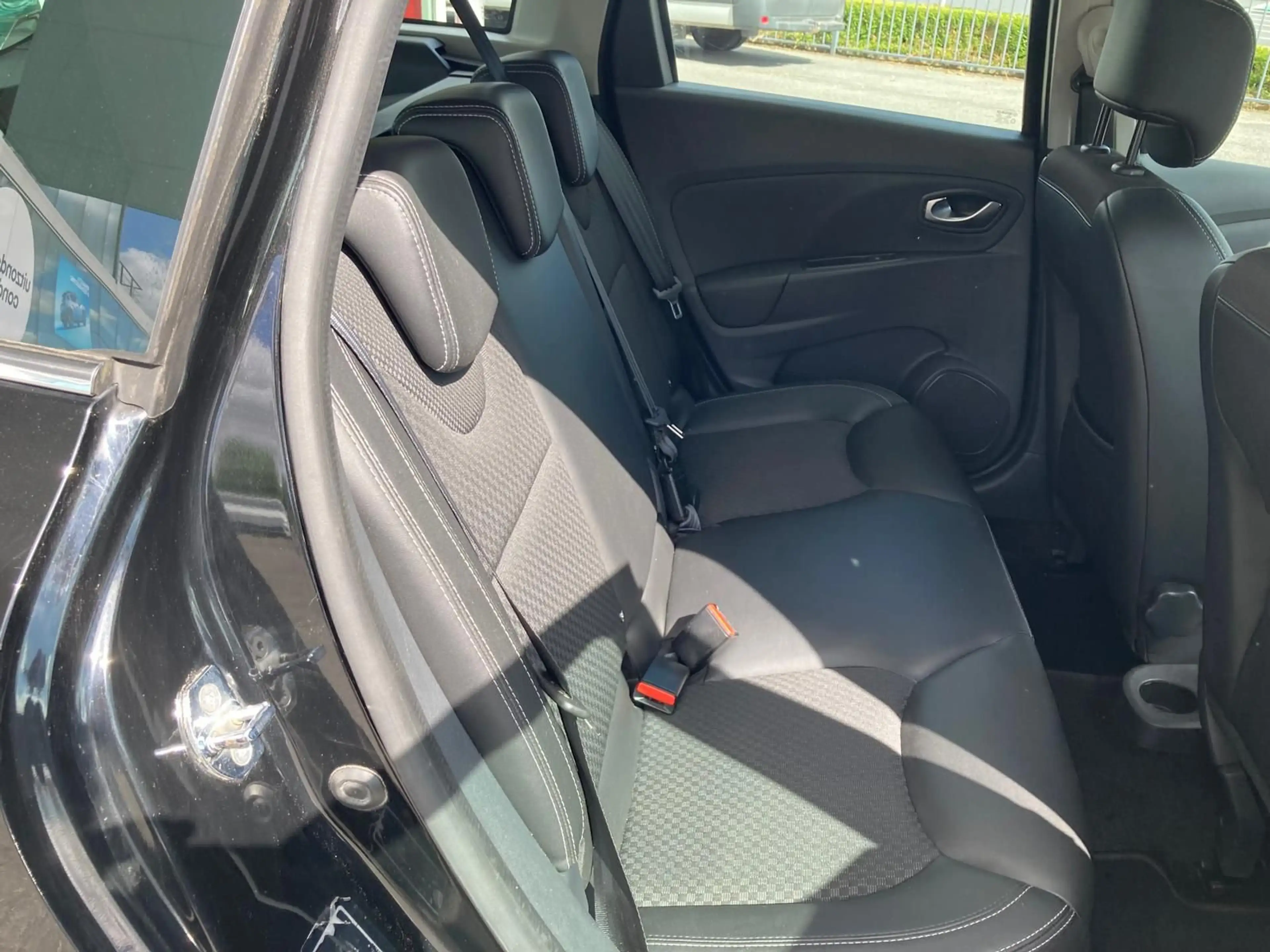 Renault Clio Zen Energy TCe 90 — photo 18