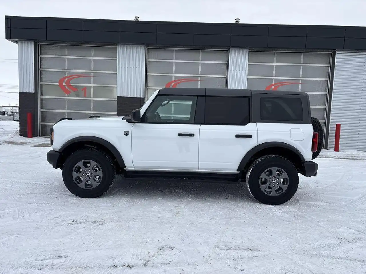 Ford Bronco снимка Ford Bronco
